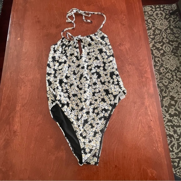 TopShop Halter high Neck Swimsuit One Piece Lined Ditsy Floral Keyhole 10 Black - Picture 3 of 11